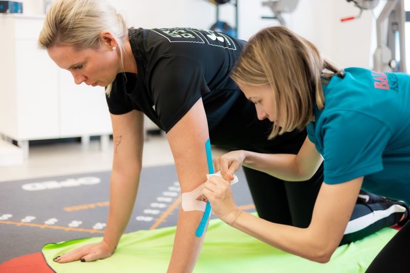 Taping bei Balance Aschaffenburg Rehazentrum in Nilkheim